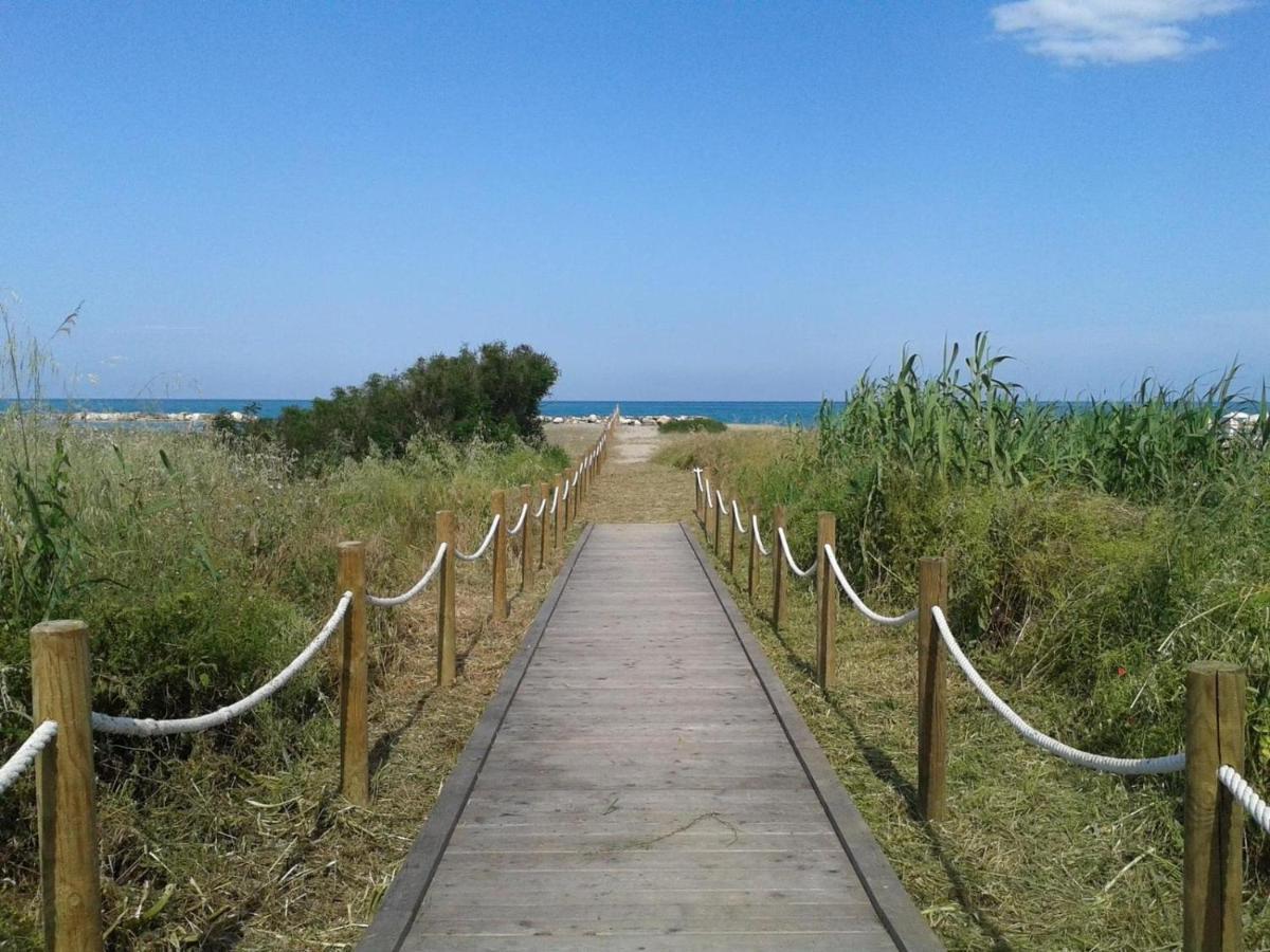 D Annunziohouse Bed & Breakfast Martinsicuro Bagian luar foto
