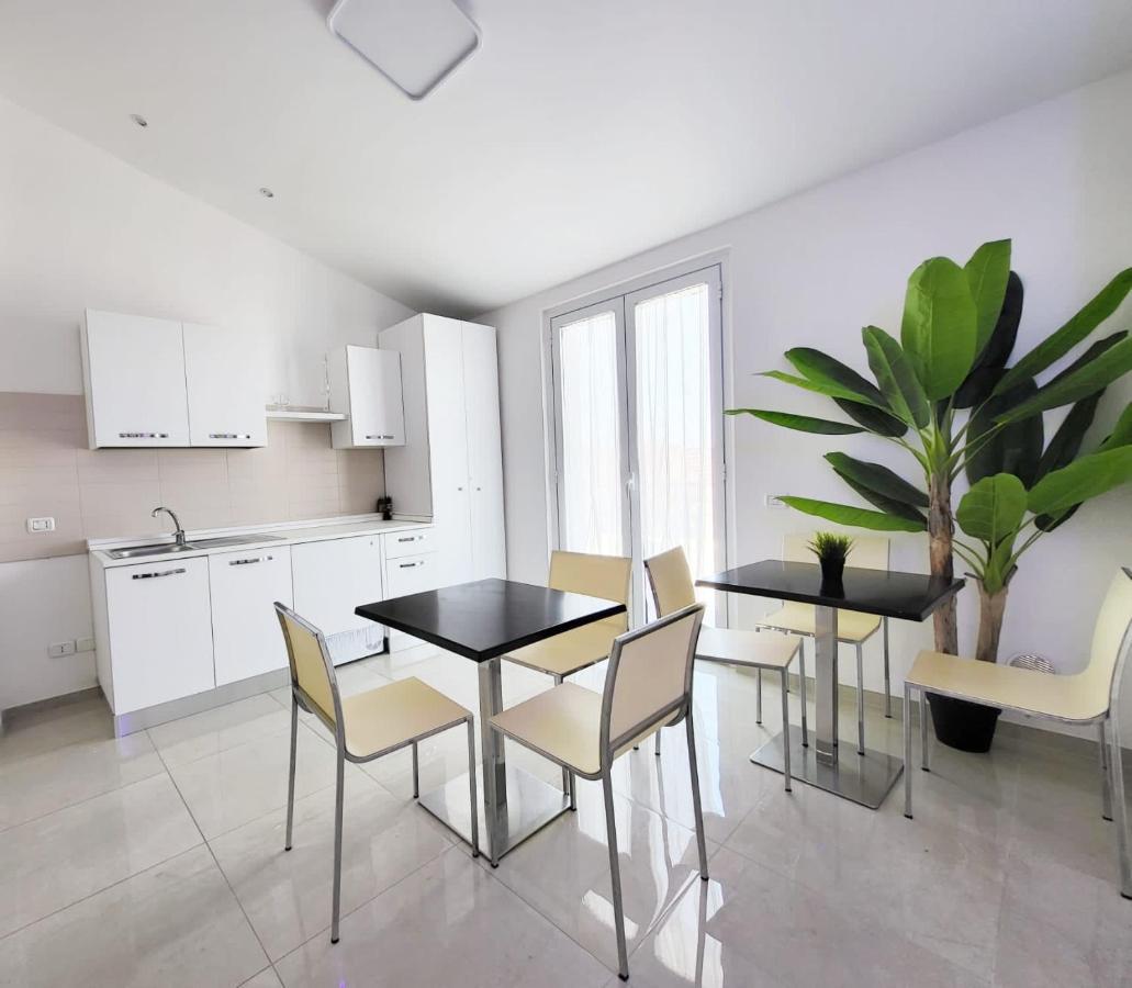 D Annunziohouse Bed & Breakfast Martinsicuro Bagian luar foto